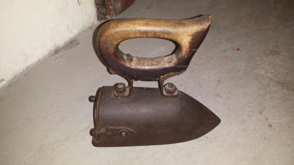 Żelazko kolekcjonerskie