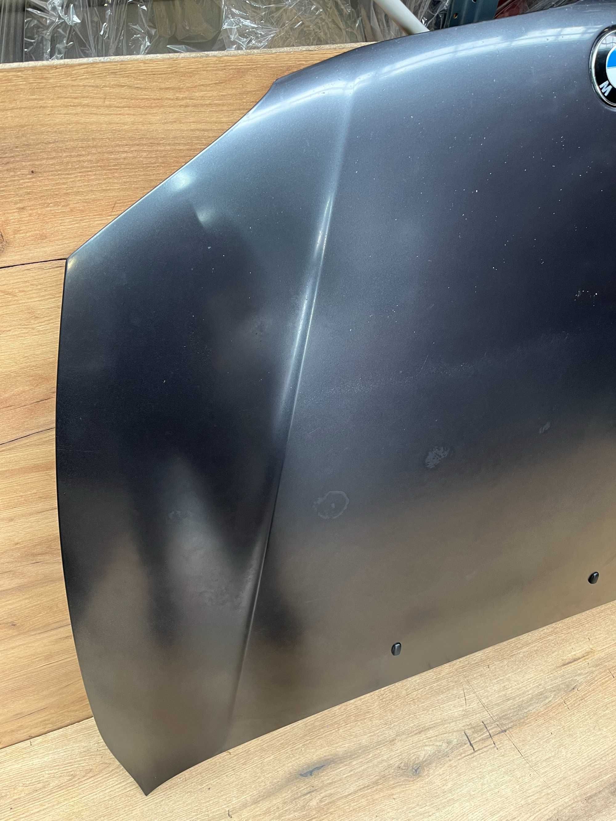 Maska BMW 1 E87 kolor sparkling graphite metalic