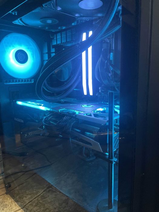 Komputer Gamingowy–Ryzen 5 7500F / RX 6900XT / DDR5 / 2TB NVMe / WiFi