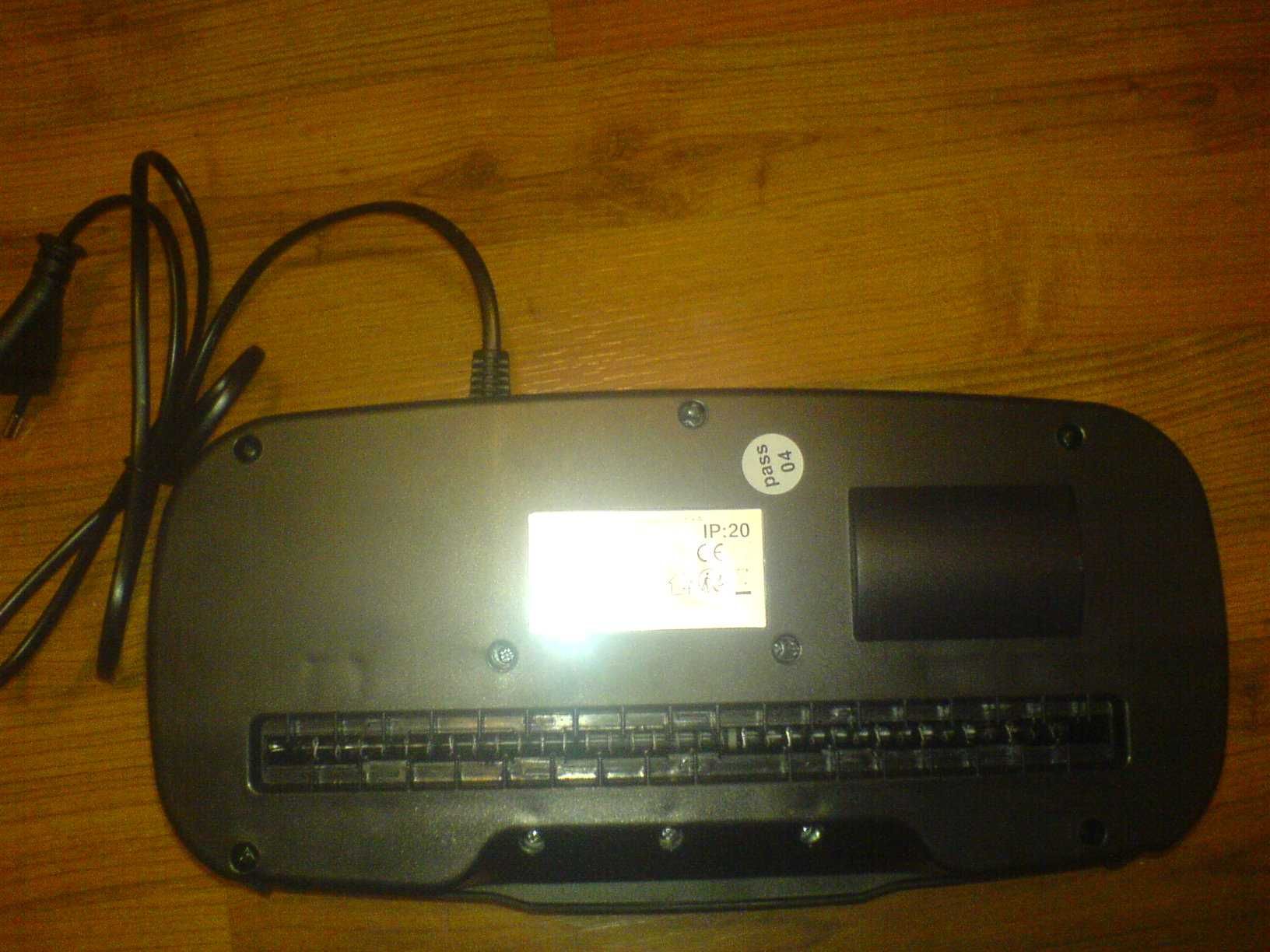 Niszczarka dokument PAVO SC106A cięcie 6xA4/6 mm pojemnik 10 l Nowa