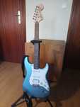 Guitarra Fender Squier Strat Aff + Fender FE920 + Sup K&M 17685 (NOVO)
