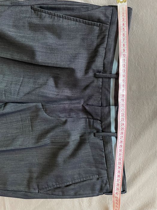 Брюки PRADA. Оригинал. Размер 46.