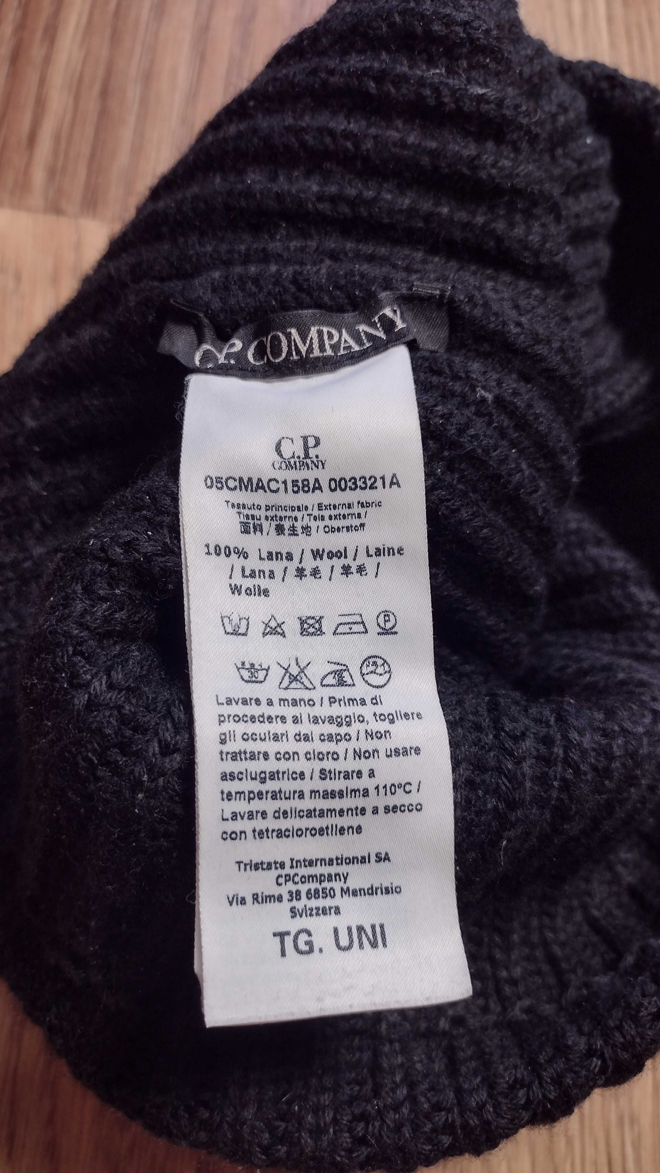 CP Company шапка з лінзами