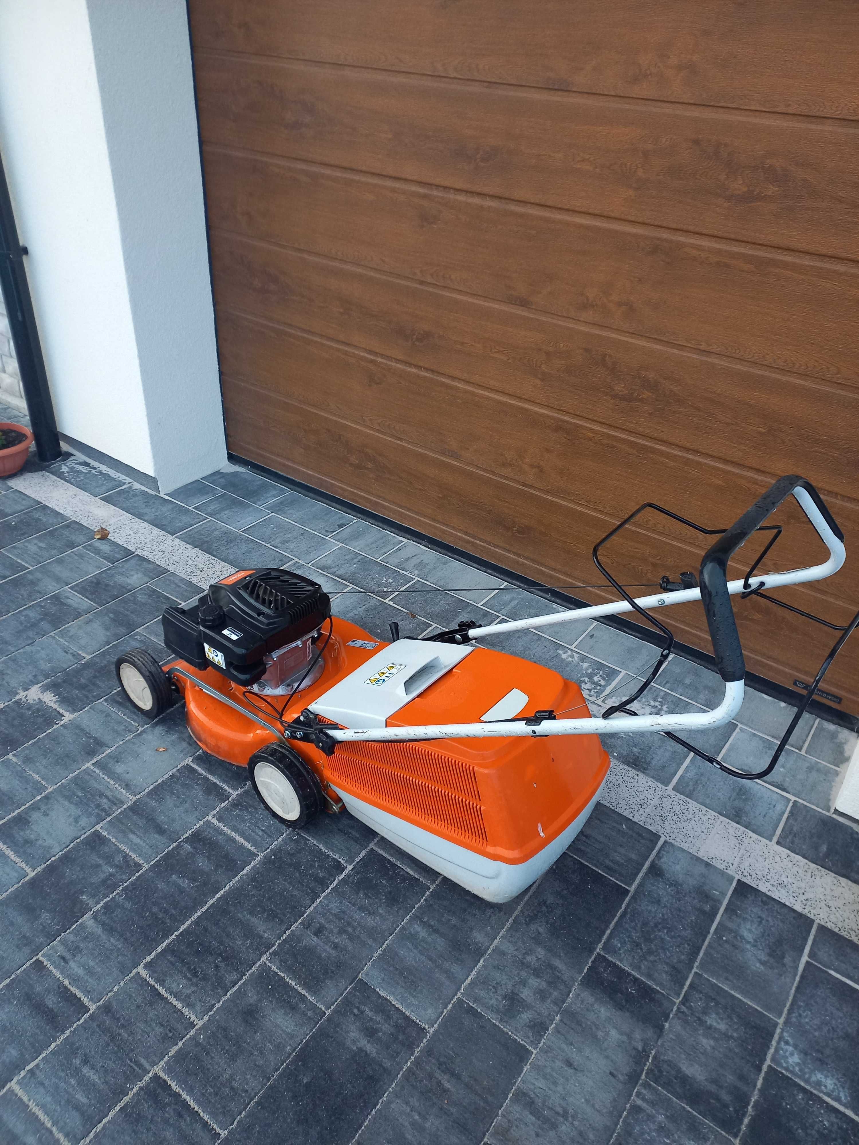 STIHL RM 248.1 T Kosiarka spalinowa z napędem kołowym