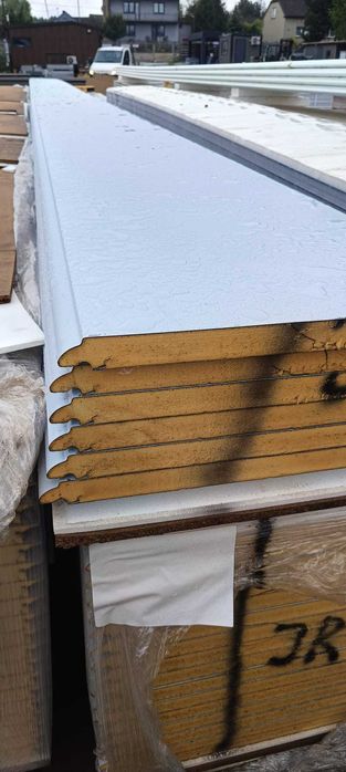 Płyty warstwowe ścienne oraz dachowe