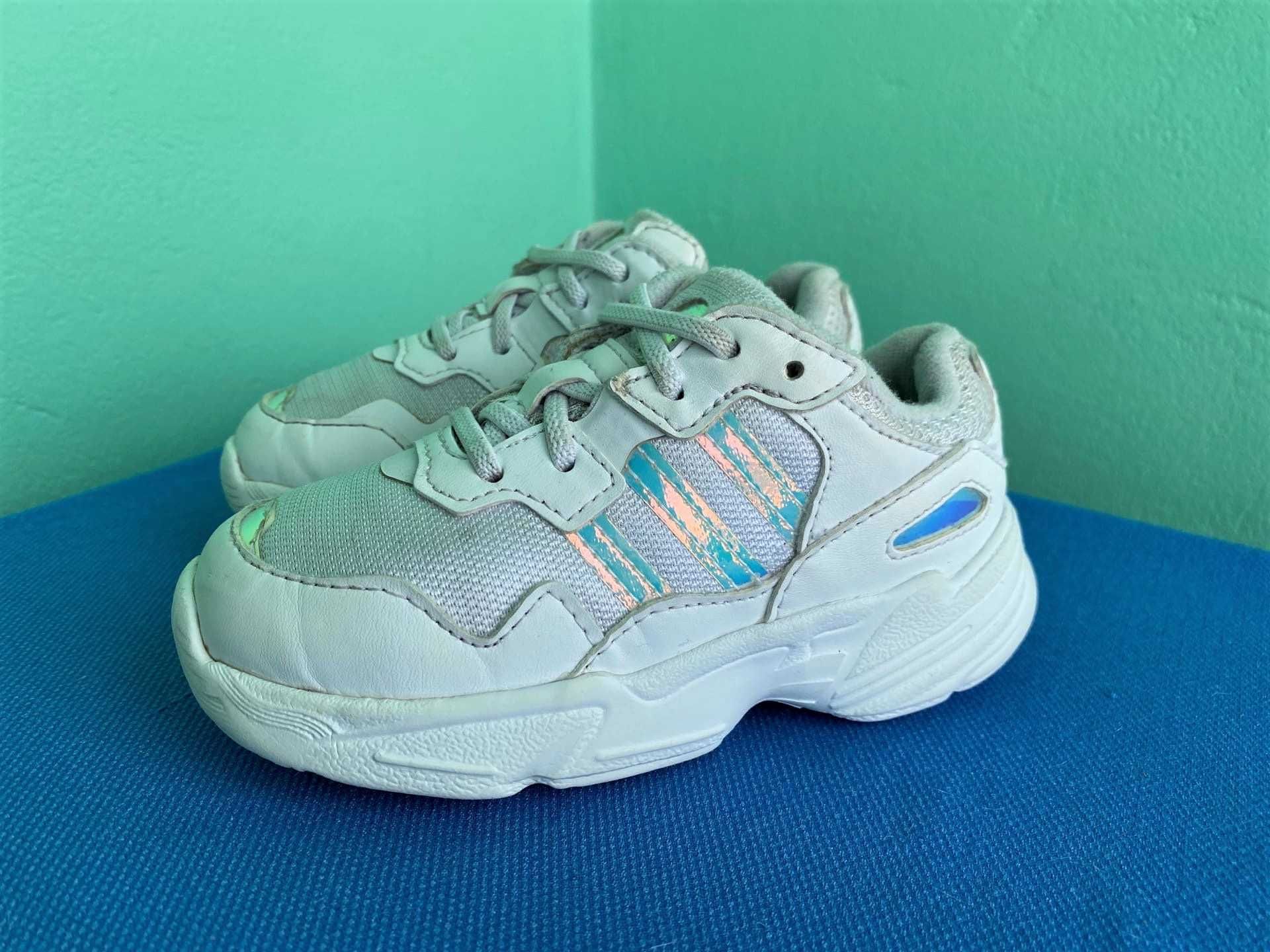 Кросівки Adidas Yung-96