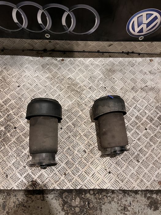 Bmw x5 f15 poduszka zawieszenia tył prawa lewa