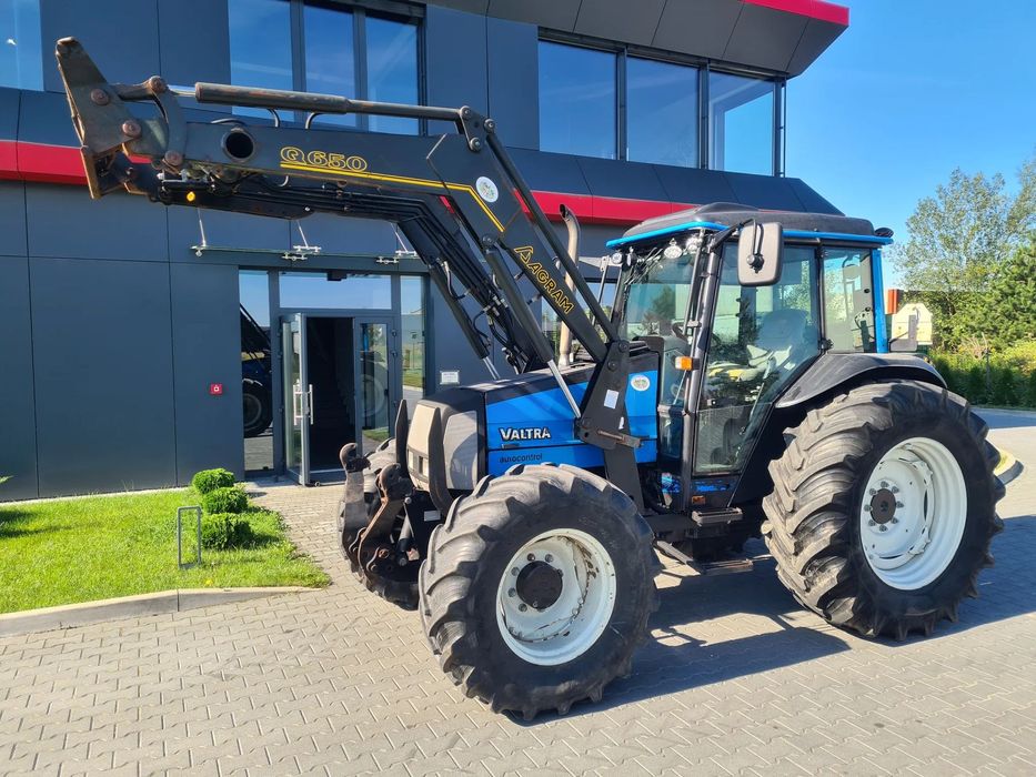Valtra A95  ładowacz Agram Q650