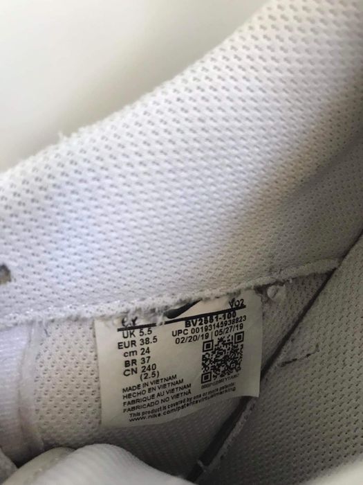 Buty młodzieżowe adidasy trampki białe Nike Air Force 1 LV8 KSA (GS)