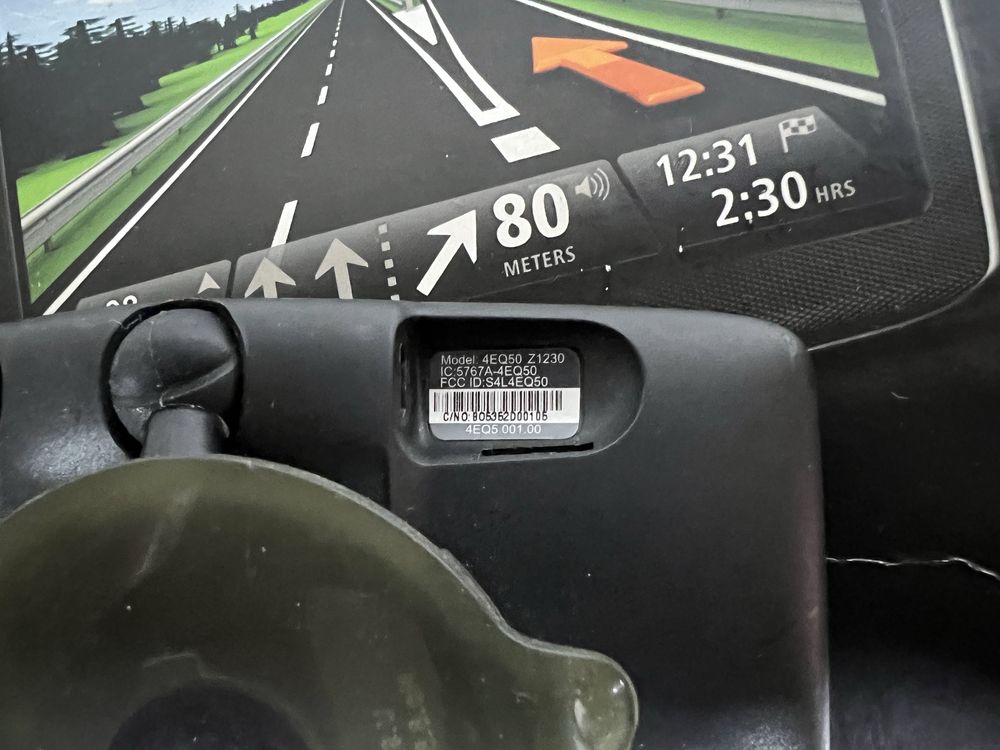 Навігатор Tomtom 825