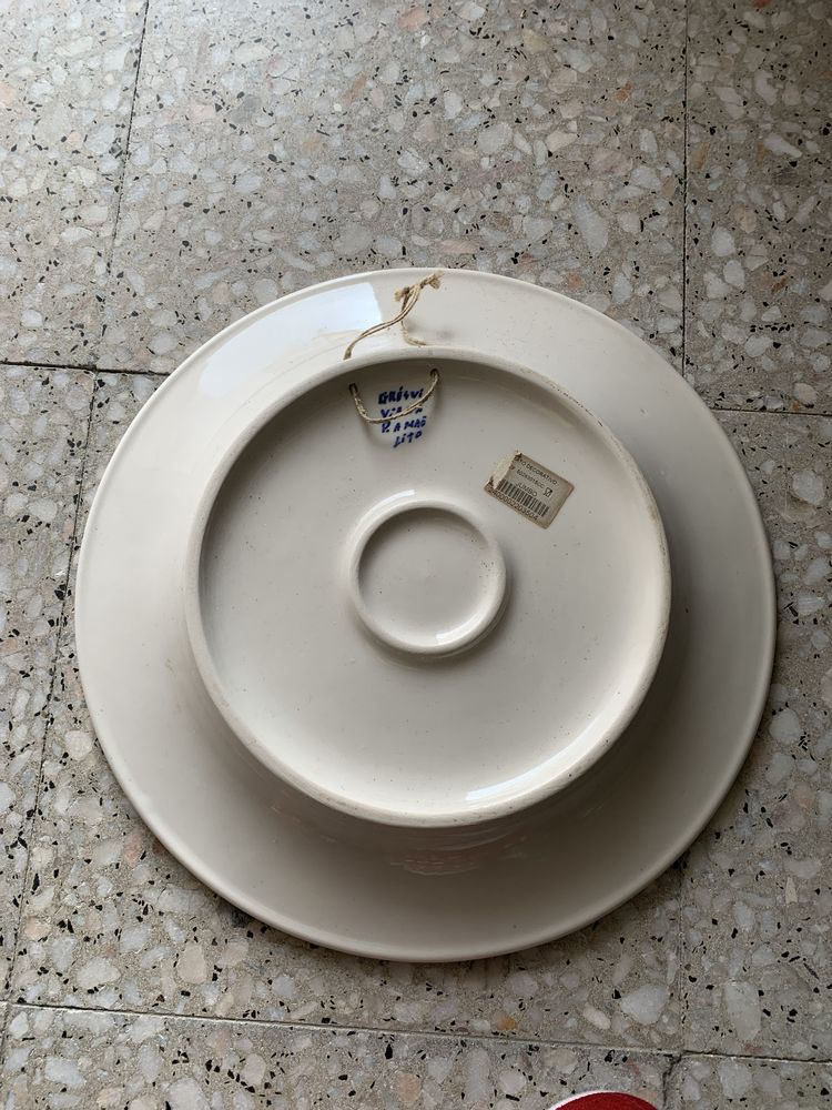 Prato grande pintado a mao