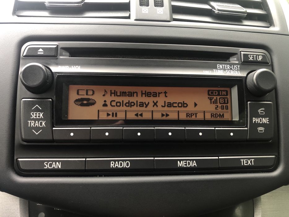 Radio Toyota Avensis Rav4 stan perfekcyjny