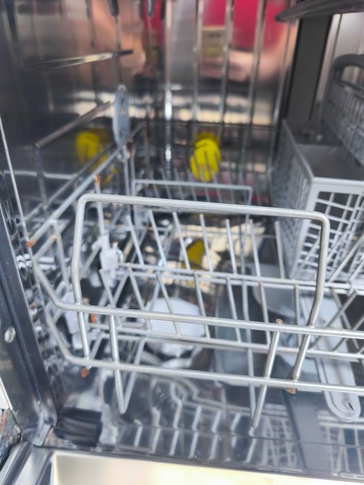 Máquina de Lavar Loiça LG  LD-2040WH para peças (funciona, perde água)