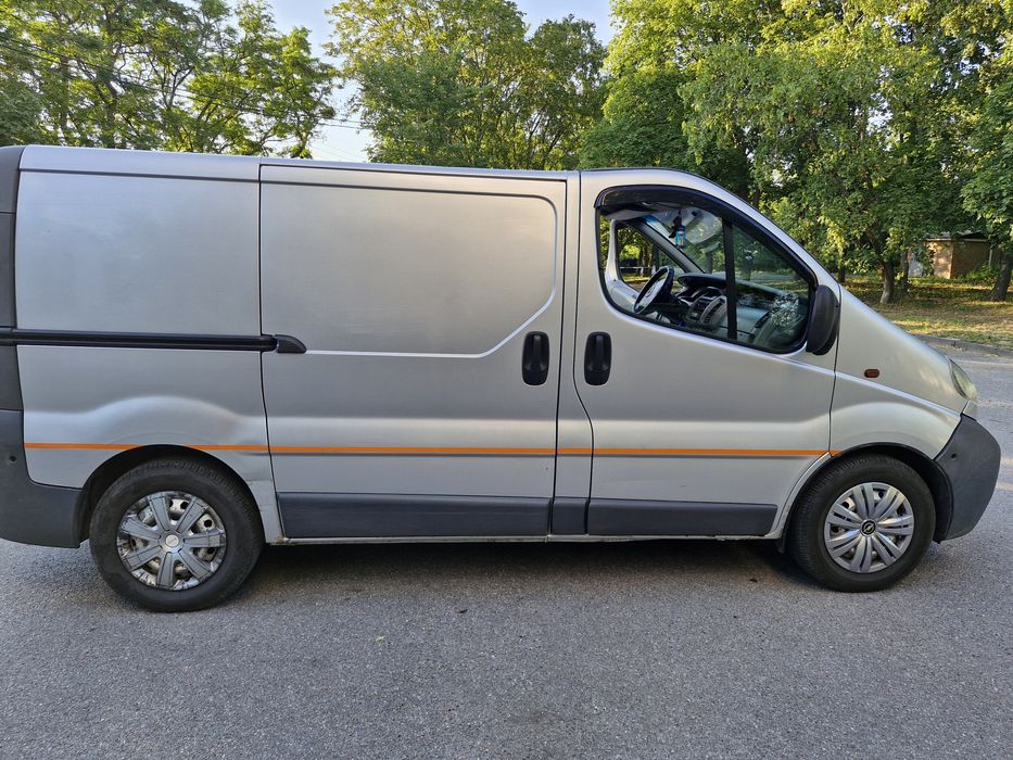 Продам опель виваро 1.9
