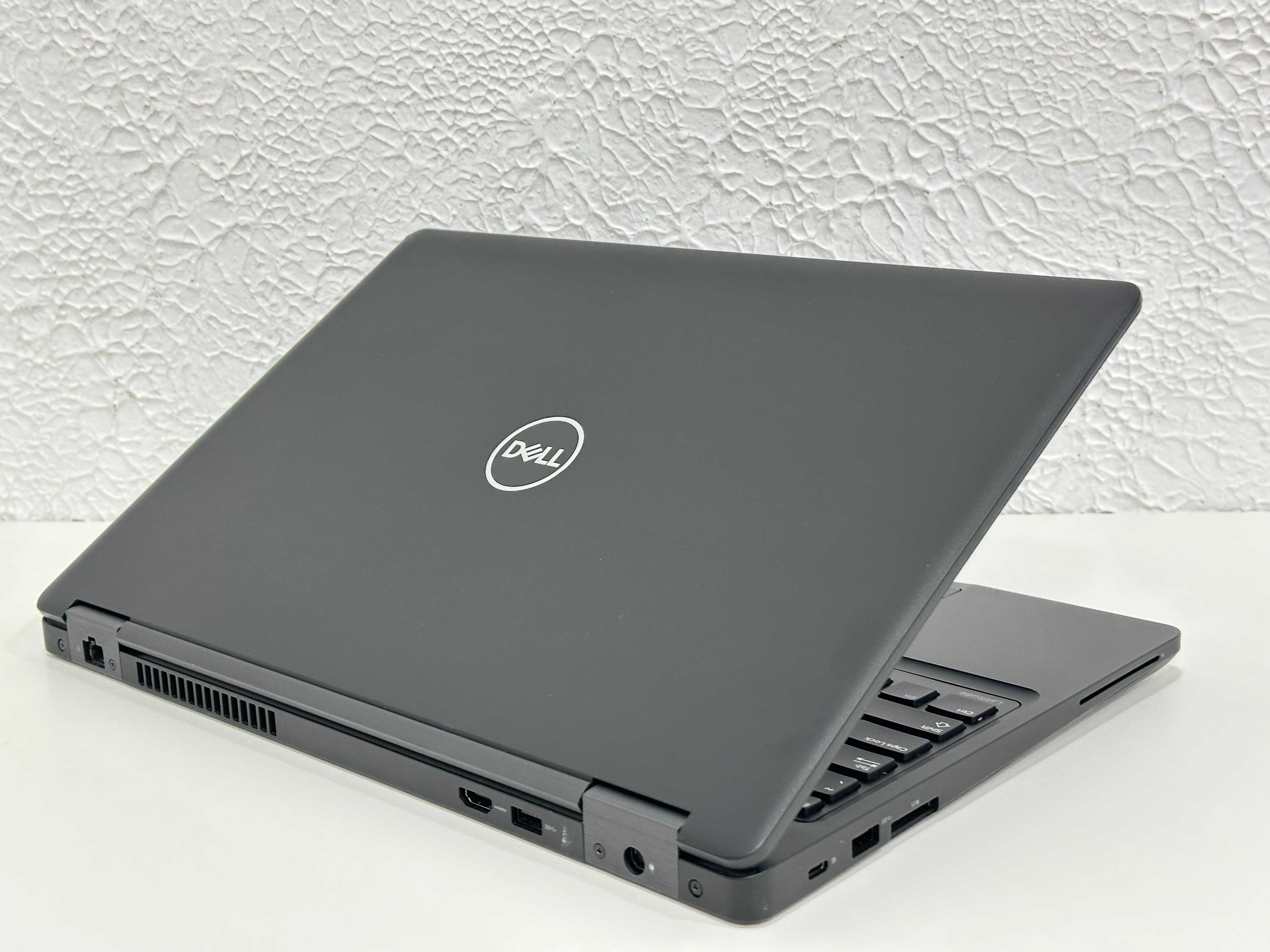Ігровий Dell Latitude 5590 IPS/4(8)ядра i7-8650U/8gb/256gbSSD/MX 130