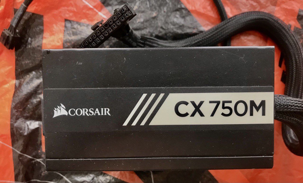 Блок питания CORSAIR CX750M