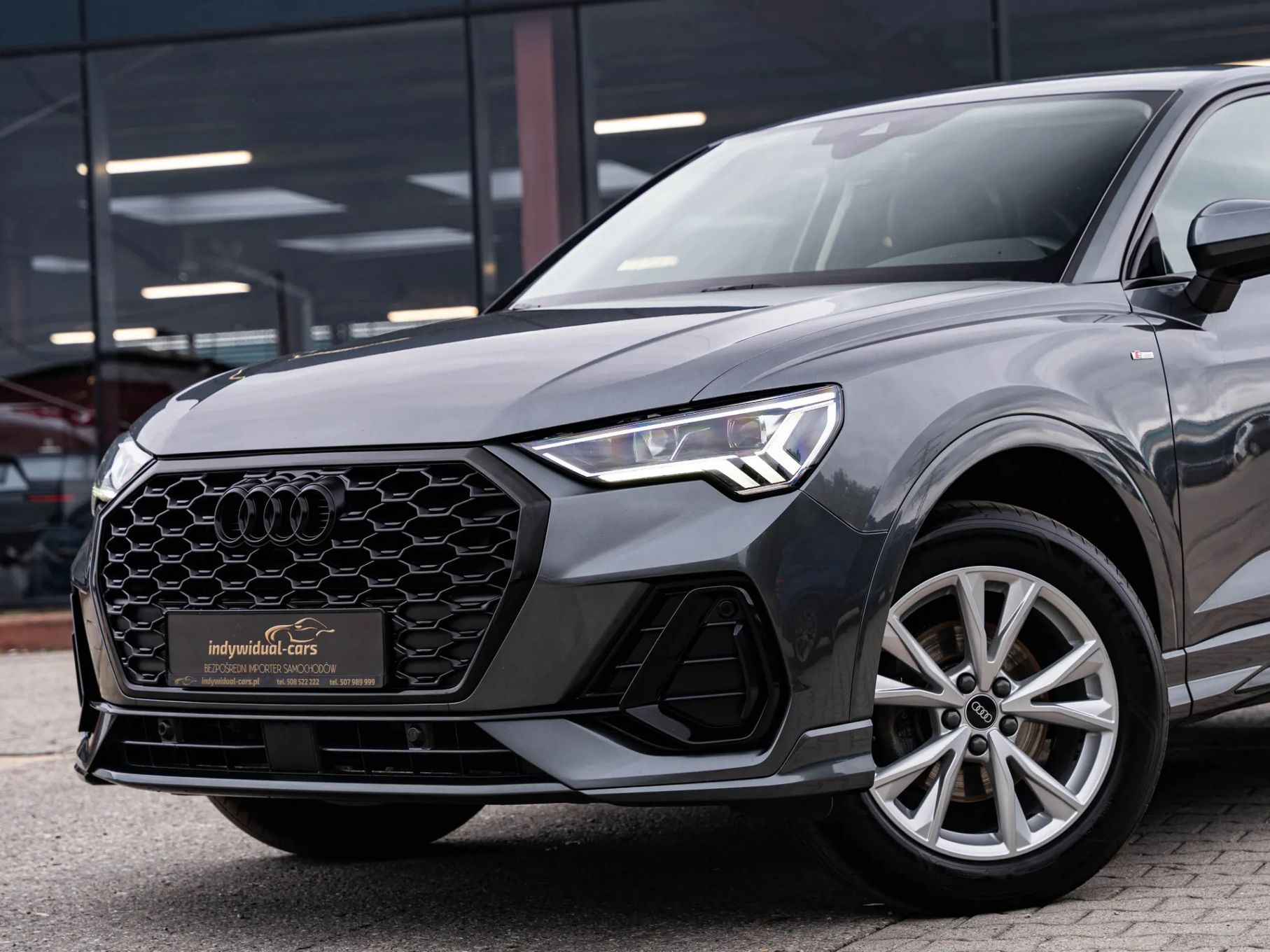 Audi Q3 Sportback 129.T-KM*TDi*S-LiNE+*BLack ED*MATRiX VOLL LED*Virtual*Kamera*BLiS*Lane