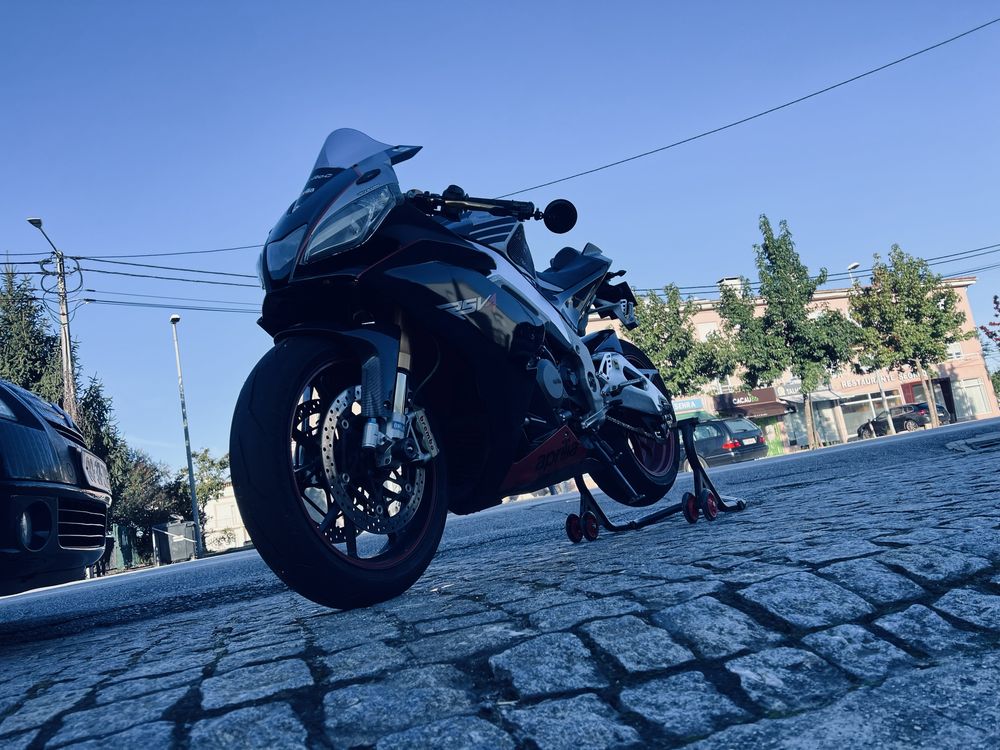 APRILIA Rsv4 factory