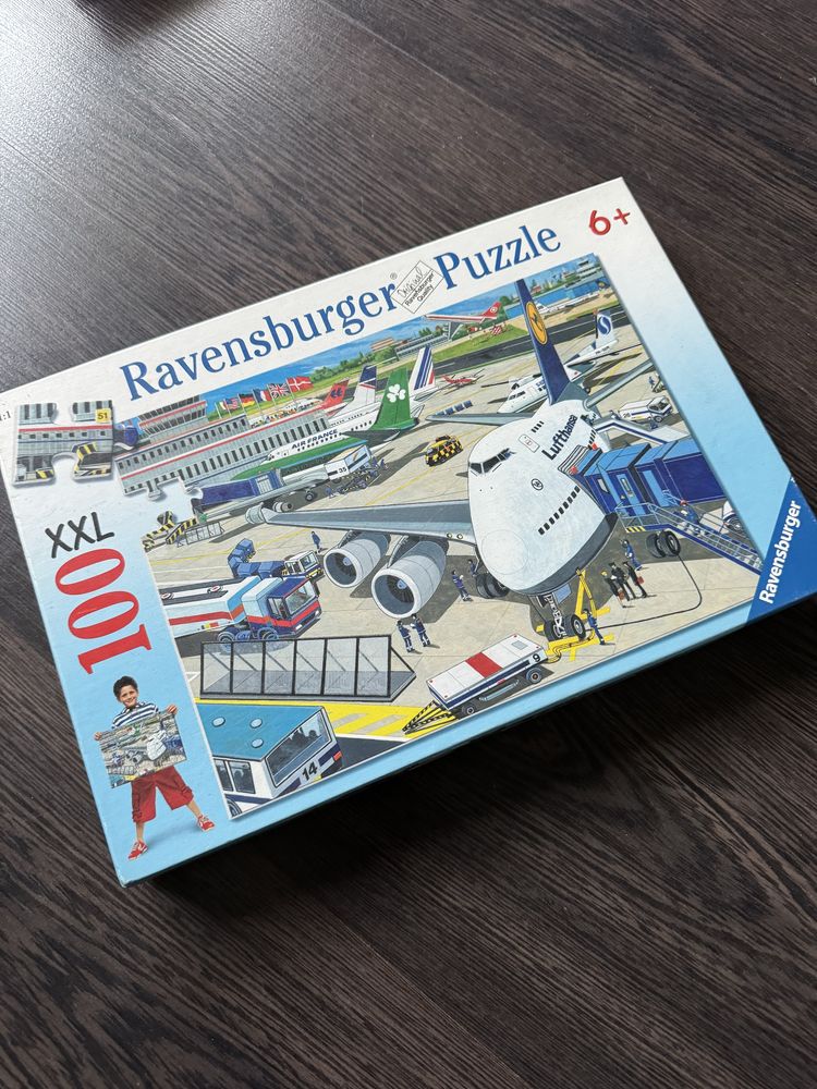 Ravensburger puzzle lotnisko 100