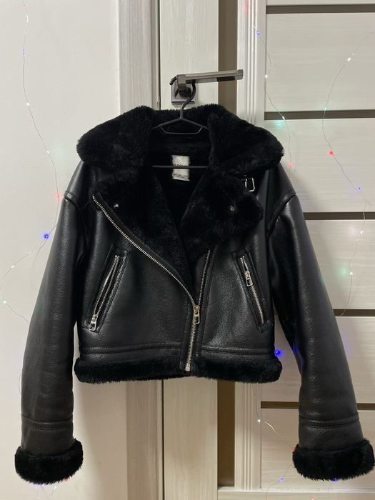 Дублянка Bershka,укорочена дублянка,дубльонка з хутром,чорна дублянка