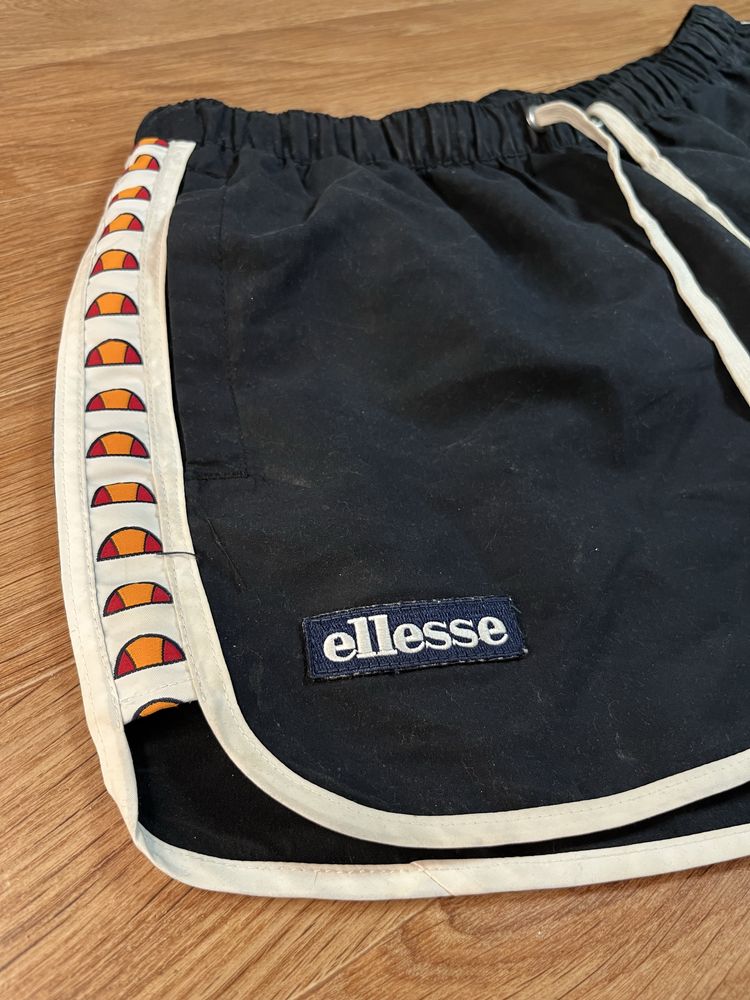 Жіночі шорти ellesse розмір М для тренувань в залі