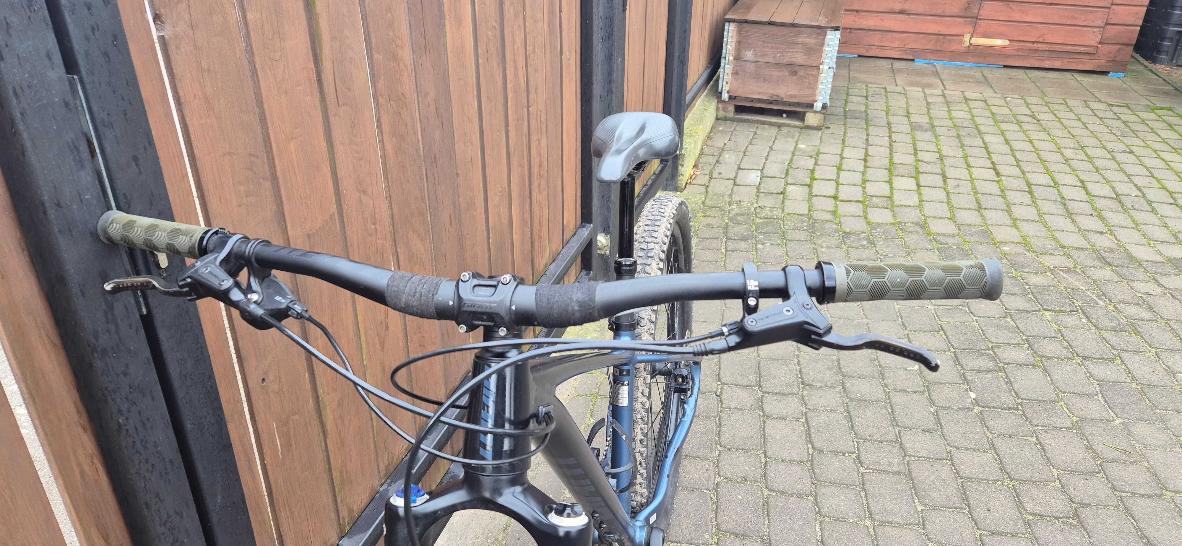 Rower MTB Giant fathom 2 2022 rama S kpl dokumentów HT