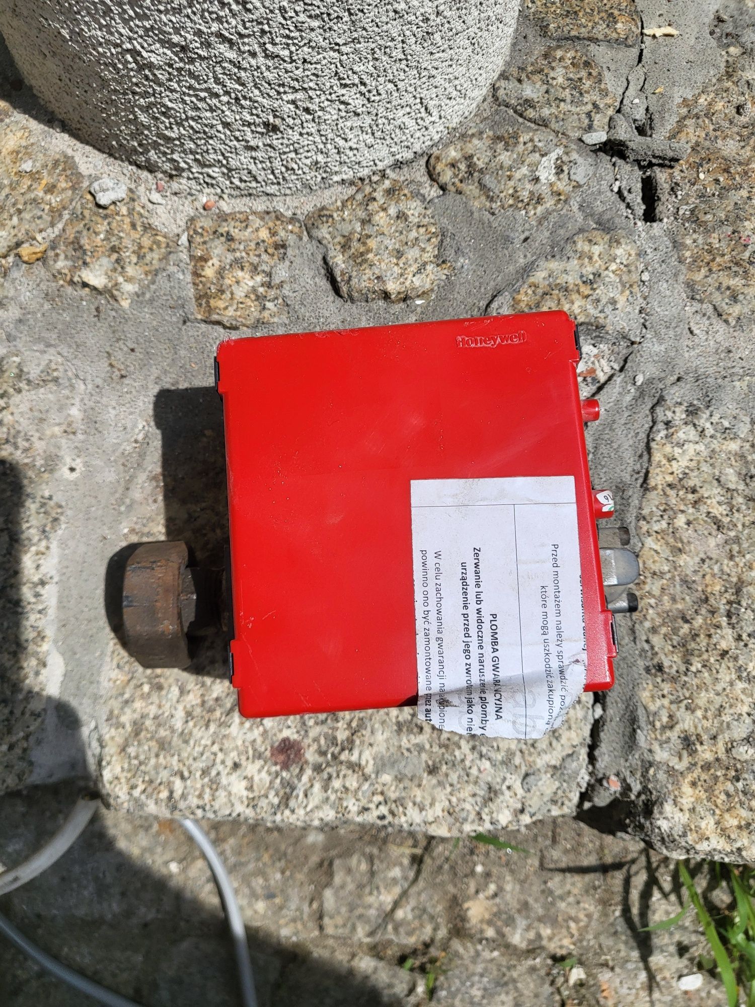 Zawór gazowy Honeywell Resideo VK4105C 1036