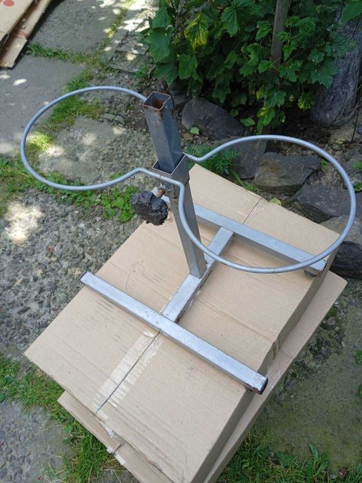 Для собак подставки