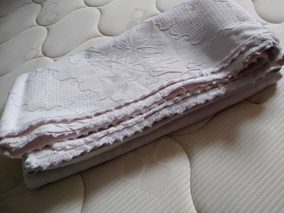 Colcha folhas, para cama casal, 2.25x1.80m