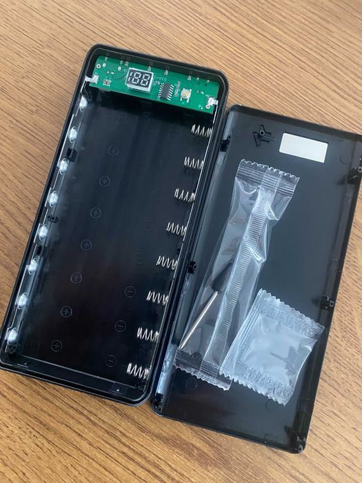 Продам корпус повербанка 8х18650