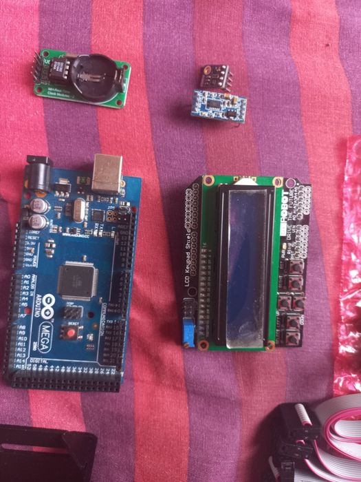 Набір Arduino mega 2650 з шилдами та кроковим двигуном  та швп +