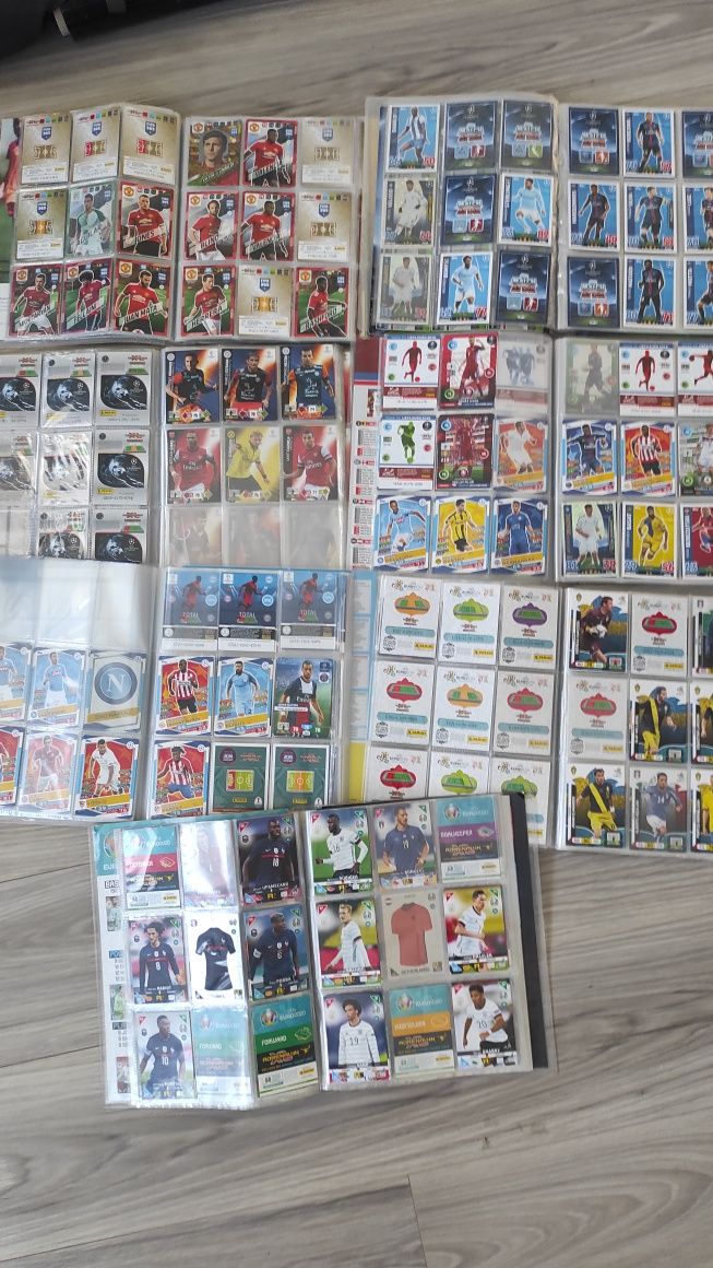 9 albumów panini ponad 1000 kart kolekcjonerskich