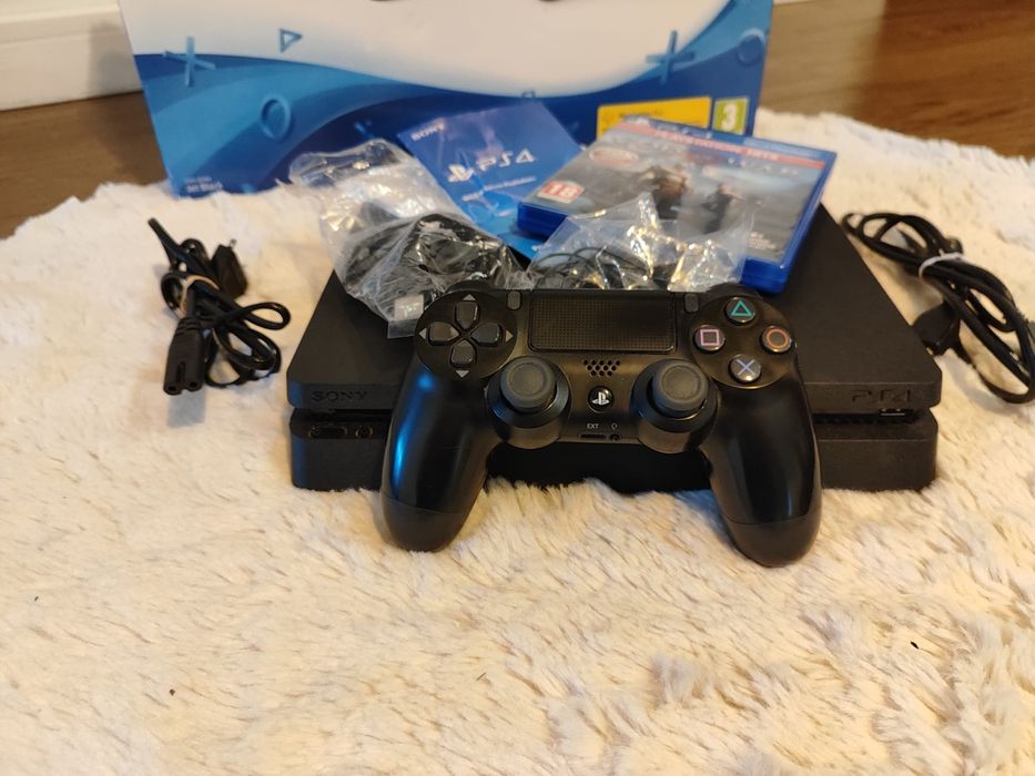 PlayStation 4 slim
