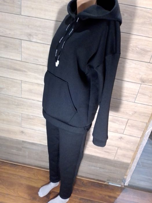 Костюм женский спортивный