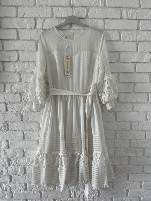 Сукня нереальне кохання