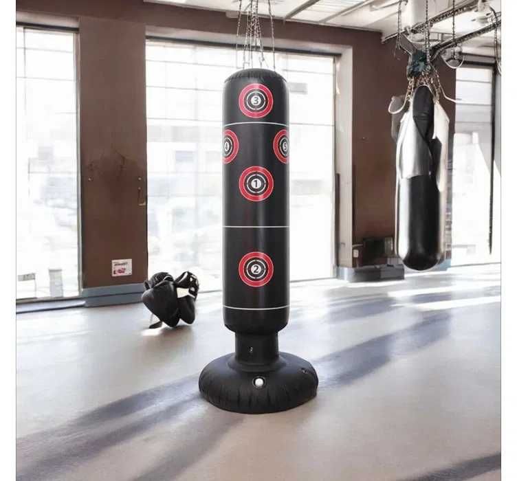 Nowy czarny dmuchany worek bokserski