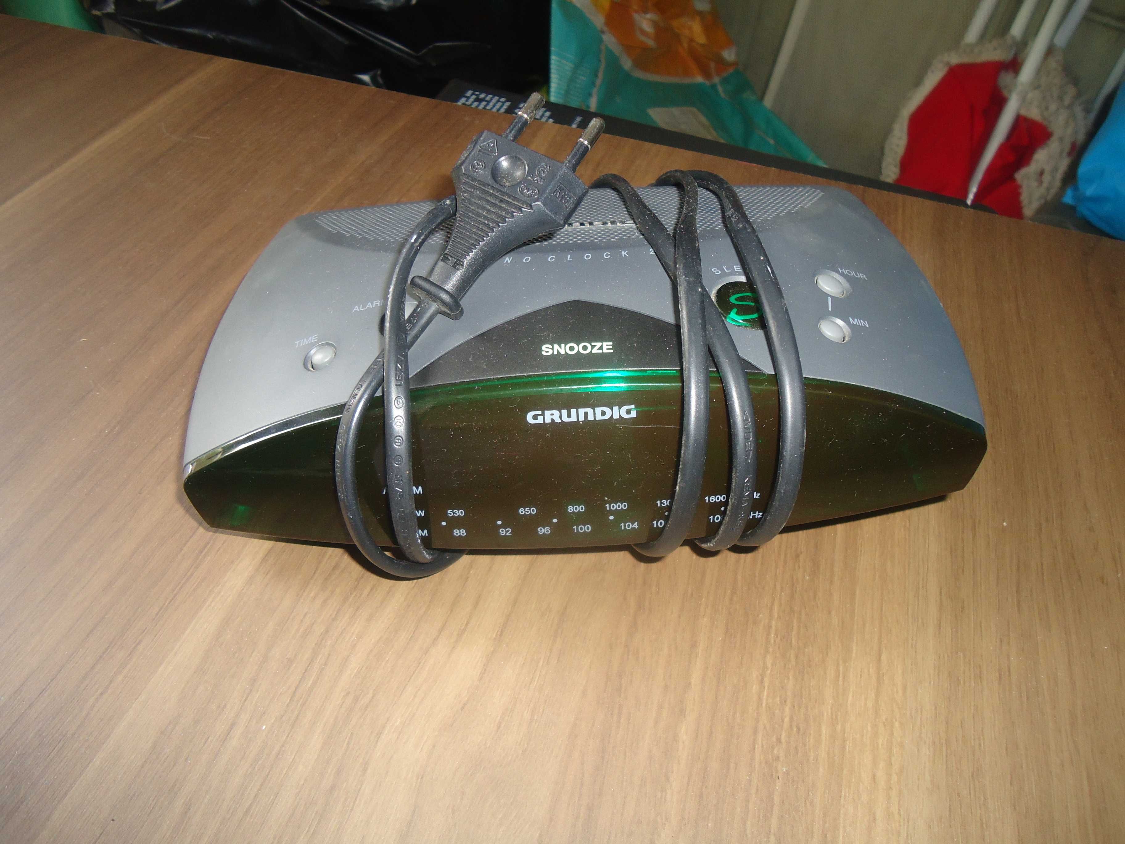 Rádio Despertador da Grundig