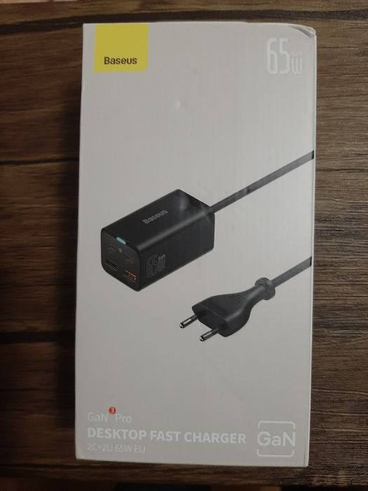 Компактний мережевий зарядний пристрій Baseus