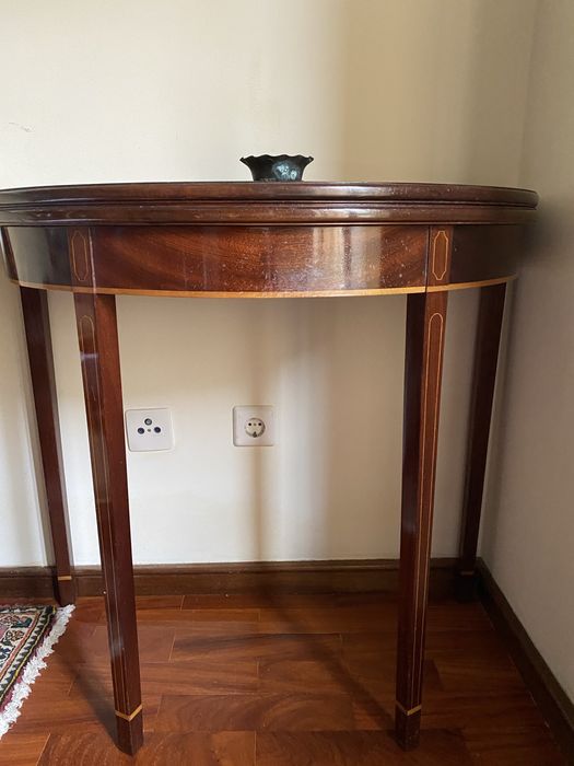 Mesa consola dobravel em mogno . como nova.