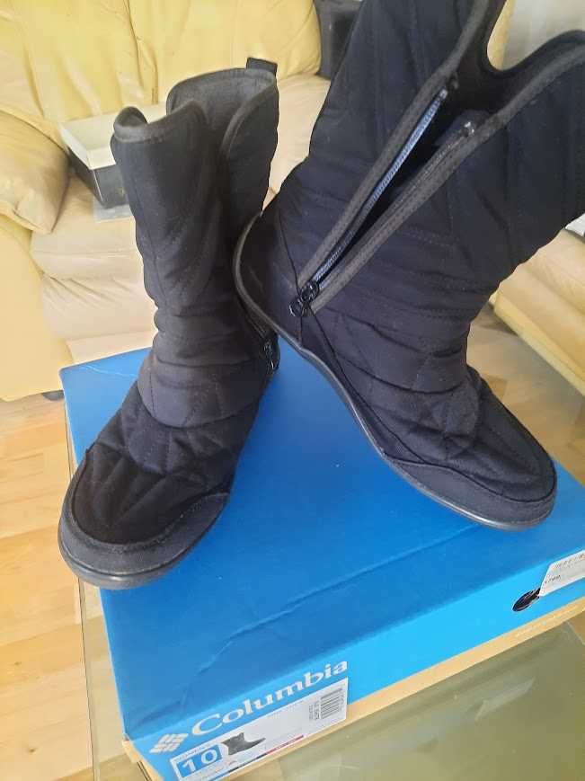 Чоботи утеплені жіночі Columbia MINX SLIP III
розмір 41