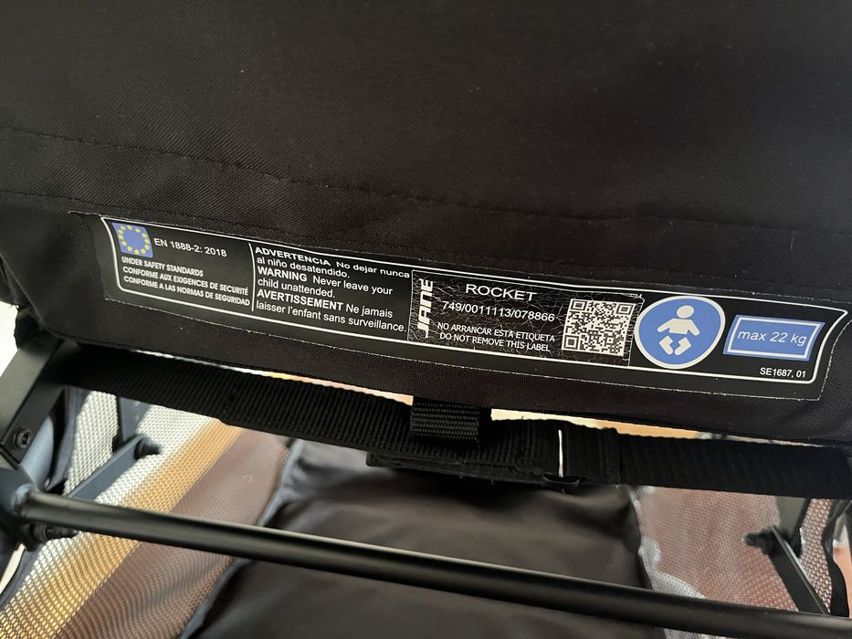 Carrinho de passeio jané rocket