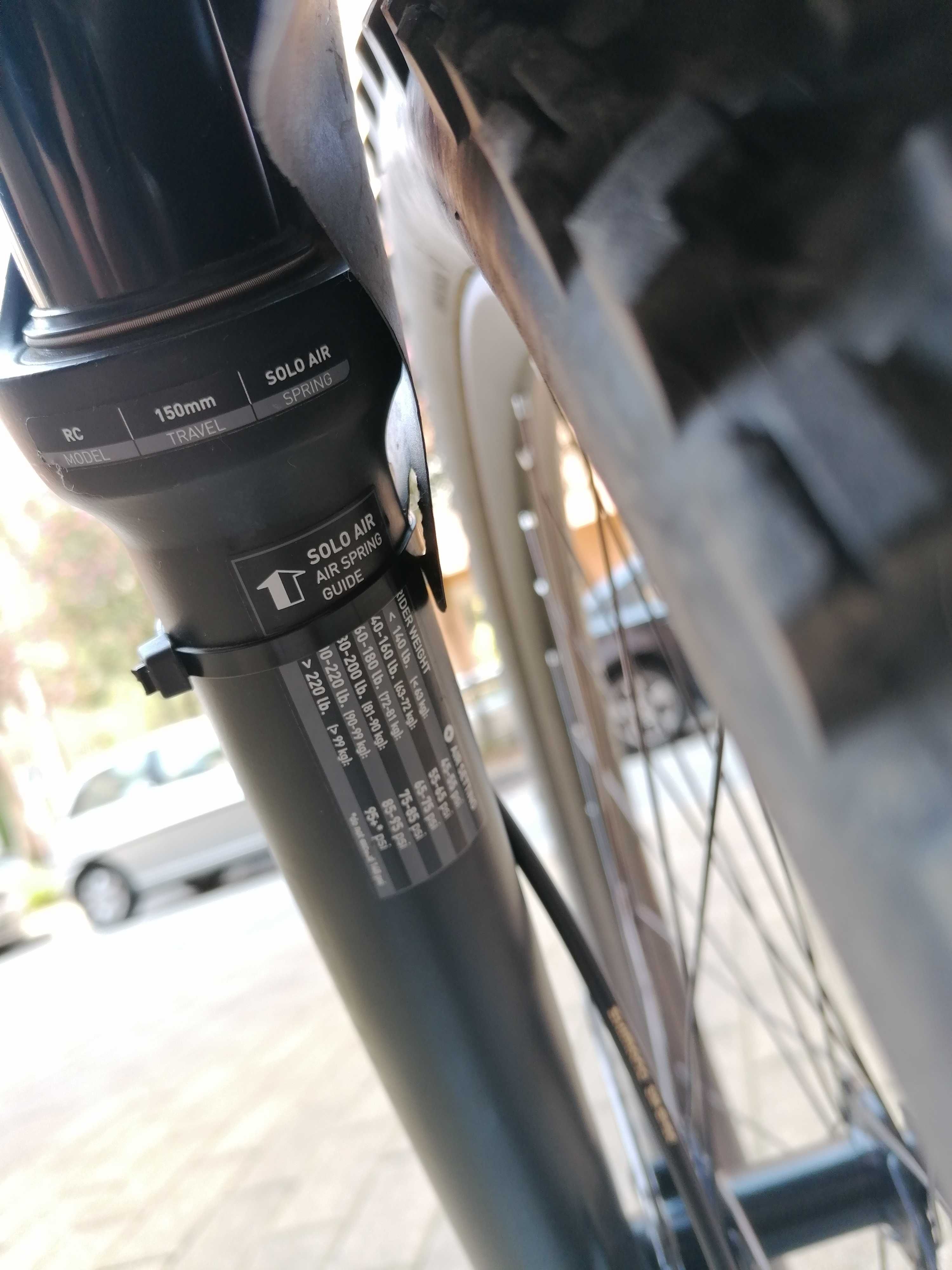 Suspensão Rockshox Yari RC