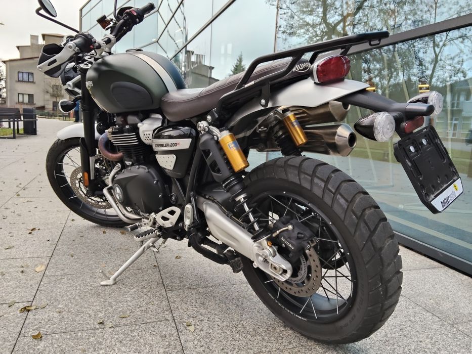 Triumph Scrambler 1200 XC że 900 Street