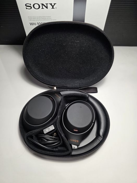 Sony WH-1000 XM4