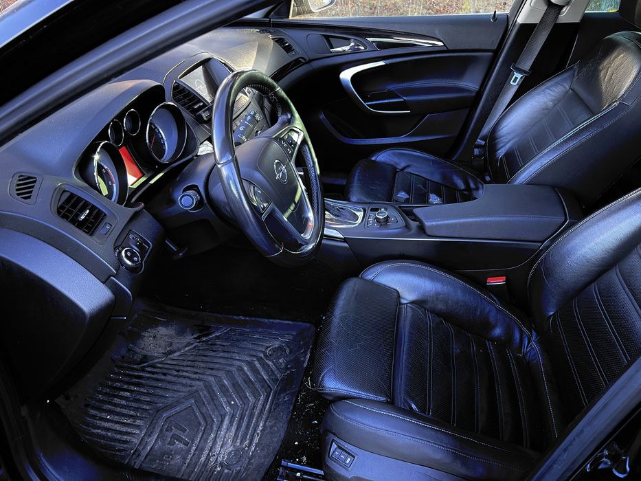 Opel Insignia OPC Line Sport Tourer 2.0 160Km