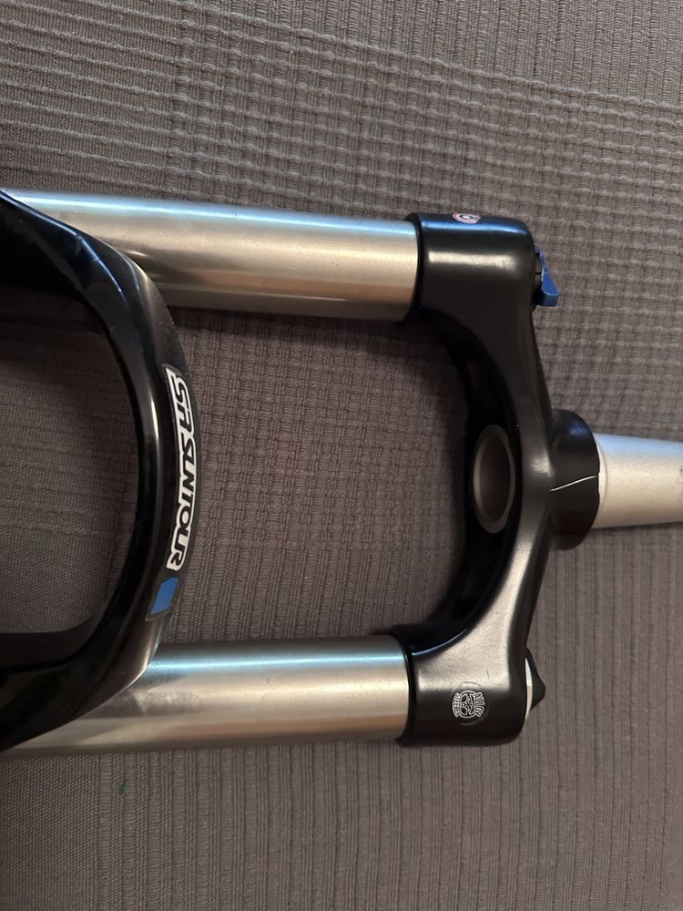 Suspensão SR Suntour XCR34 15x110