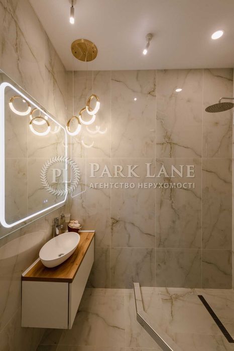 Без%Розкішний будинок з ремонтом,10 соток,басейн,баня.Гатне/Крюківщина