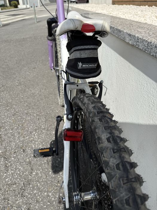 Bicicleta de senhora c/suspensao (Shimano)