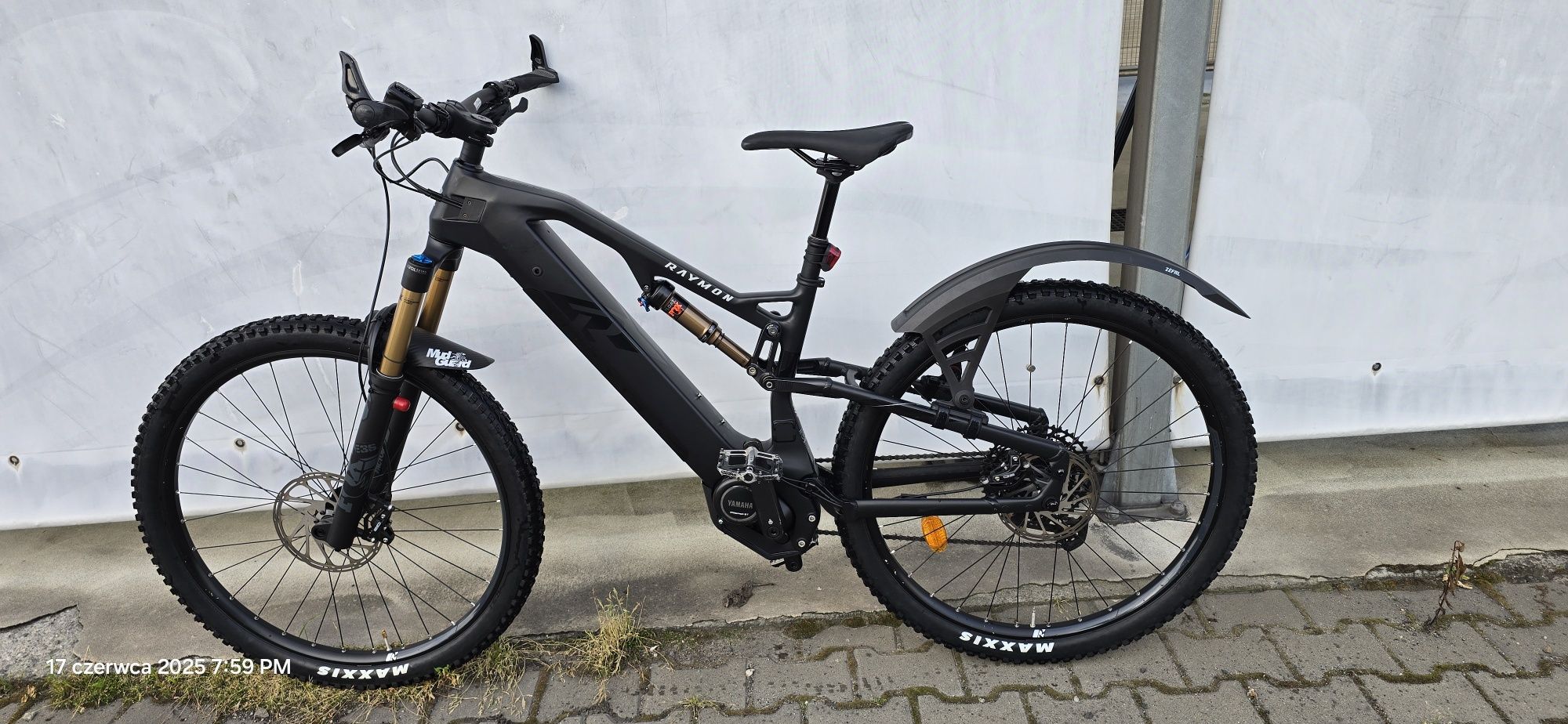 Rower elektryczny raymon kashima Fox