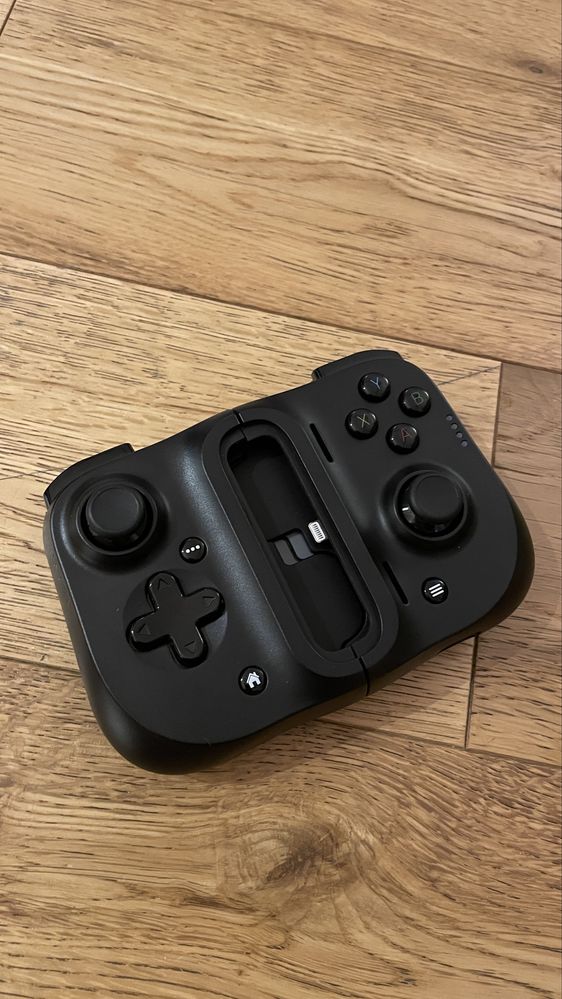 Kontroler Pad Razer Kishi - iPhone Lightning